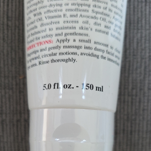 Kiehl's Ultra Facial Cleanser Two Pack, 5oz. Each, New. - Picture 7 of 7